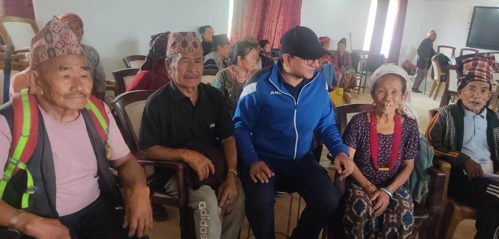 भोजपुरका दुर्गम गाउँमै राष्ट्रिय परिचयपत्रको विवरण संकलन, ज्येष्ठ नागरिक र अशक्तलाई सहज