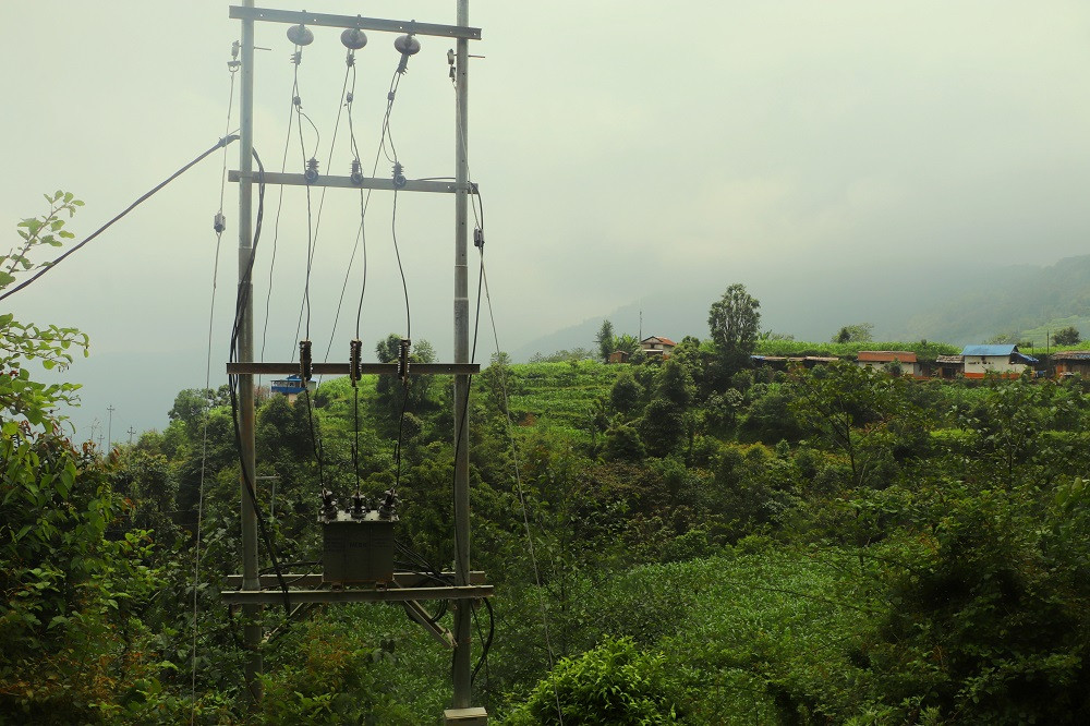 भोजपुरमा विद्युत् सेवा विस्तार, टुकीको सहारामा रात कटाउनुपर्ने बाध्यता हट्यो