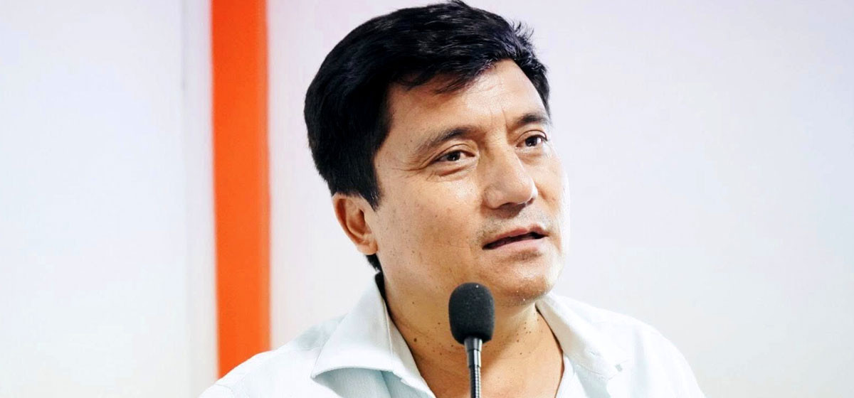 गाउँपालिका अध्यक्षको चेतावनी : देश जल्दा खुसी हुने भष्मासुर कर्मचारी जागिर छाड्नुस्