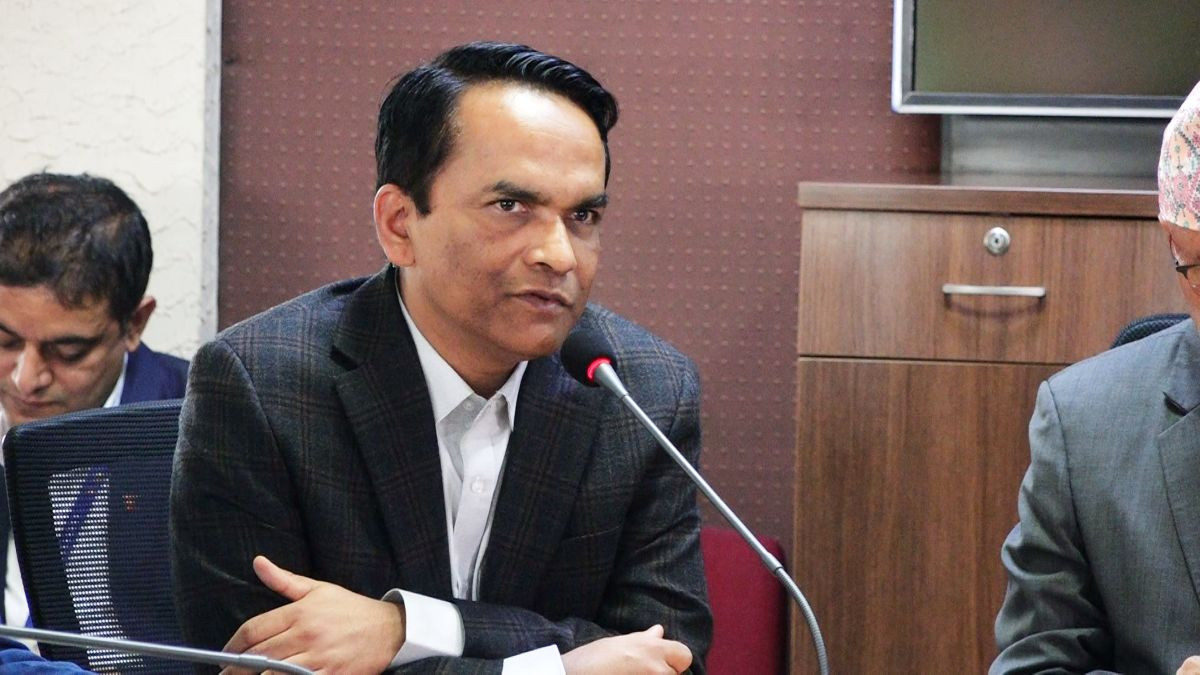 जेनजी आन्दोलनपछि लगानीकर्ताको मनोबल कमजोर भएको छ : गभर्नर पौडेल