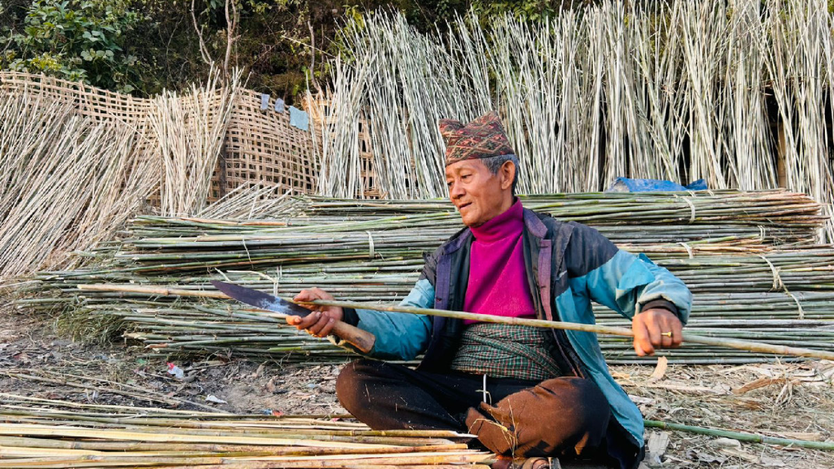थुन्से डोको बुन्ने श्रमिकलाई बजारकै पिरलो