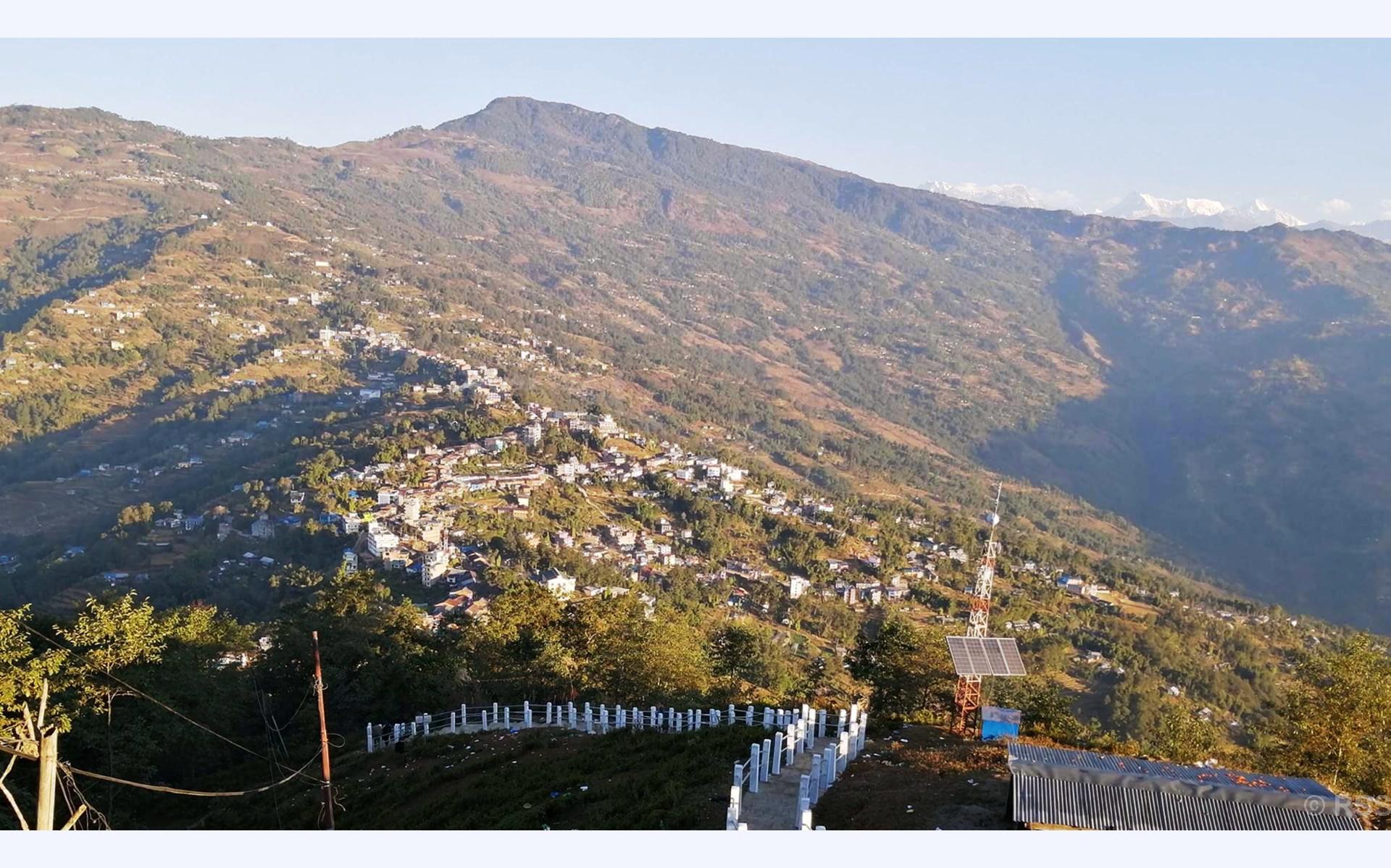 दिक्तेल बजारको सडक ढलान सकियो, अब सौन्दर्यकरणको काम