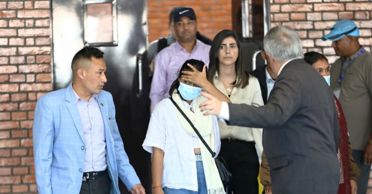 निराश भएर अमेरिकाबाट फर्किए विपिनकी आमा र बहिनी