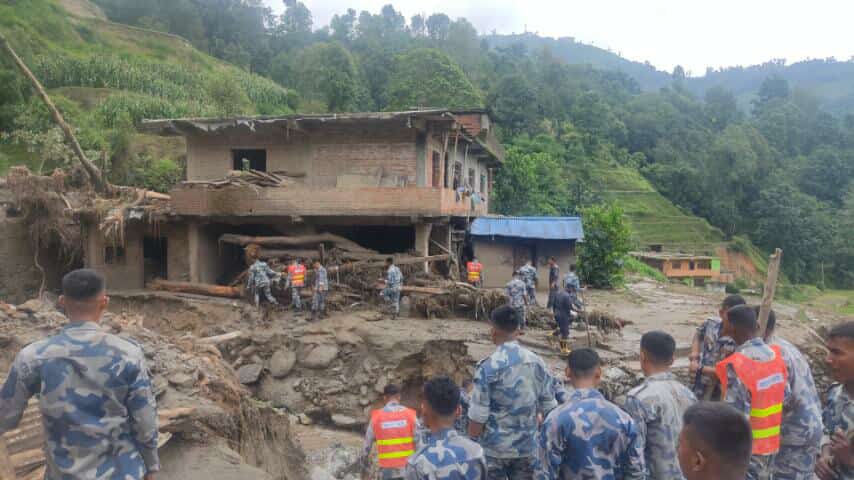 अविरल वर्षाको कारण नुवाकोटको बिमचना खोलामा आएको बाढीले एक महिला बेपत्ता