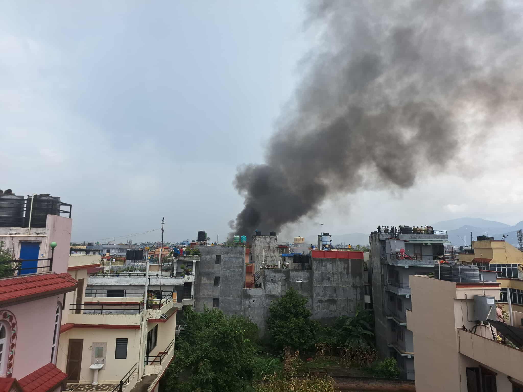 प्रधानमन्त्री ओलीको निवास बालकोटमा आगजनी