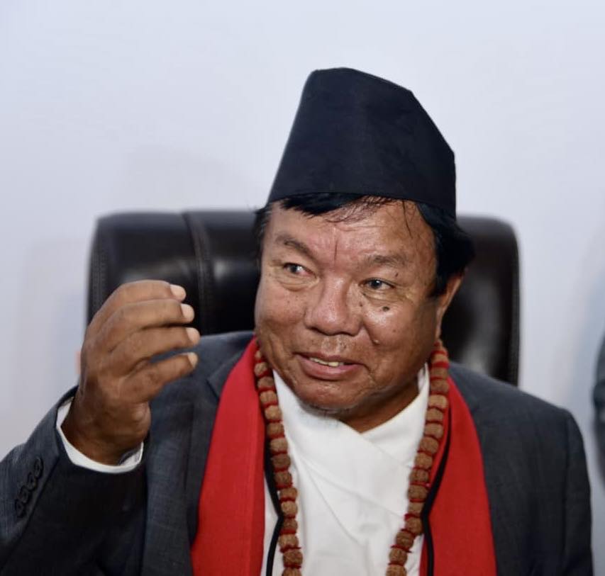 शिक्षामन्त्री महावीर पुन भन्छन्- अब मन्त्रालयमै ओछ्यान लगाउने