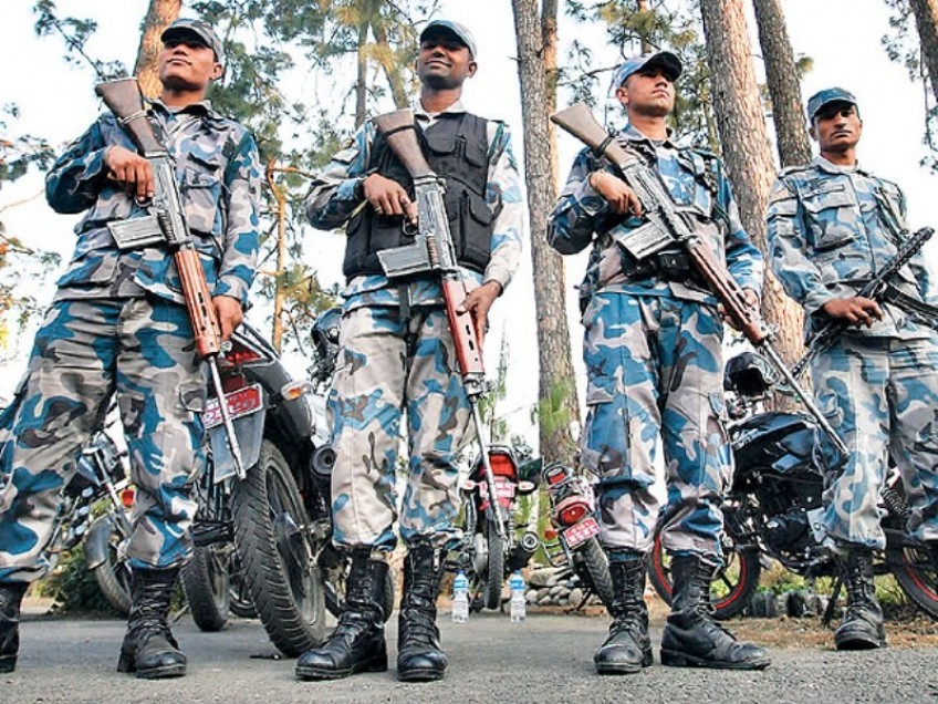 तस्करको आक्रमणबाट ६ जना सशस्त्र प्रहरी घाइते,  १३ सेल अश्रुग्यास प्रहार