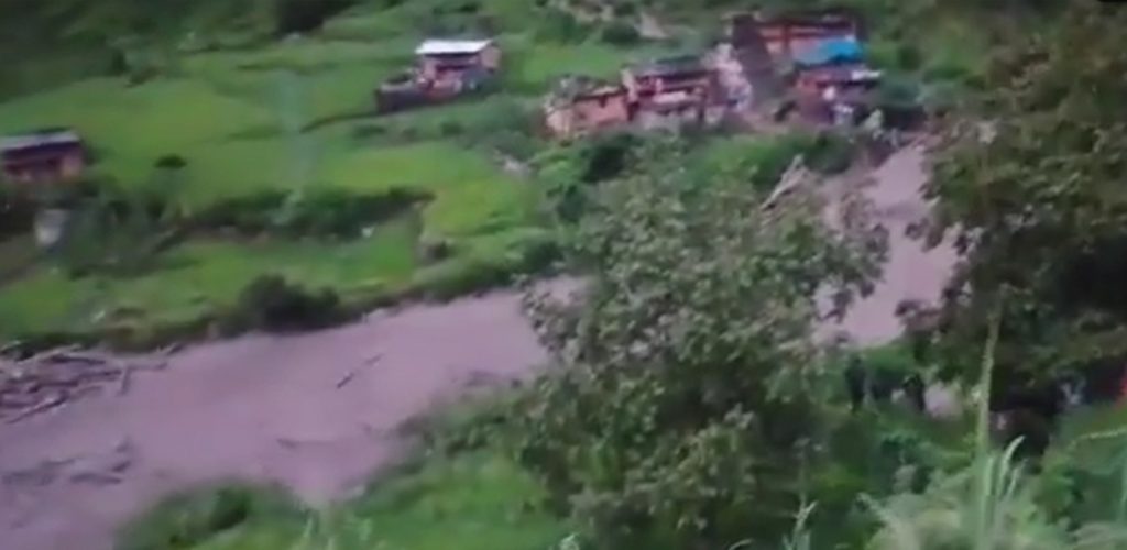 बाजुरा बाढी अपडेटः एघार घर बगायो, सात घरमा क्षति