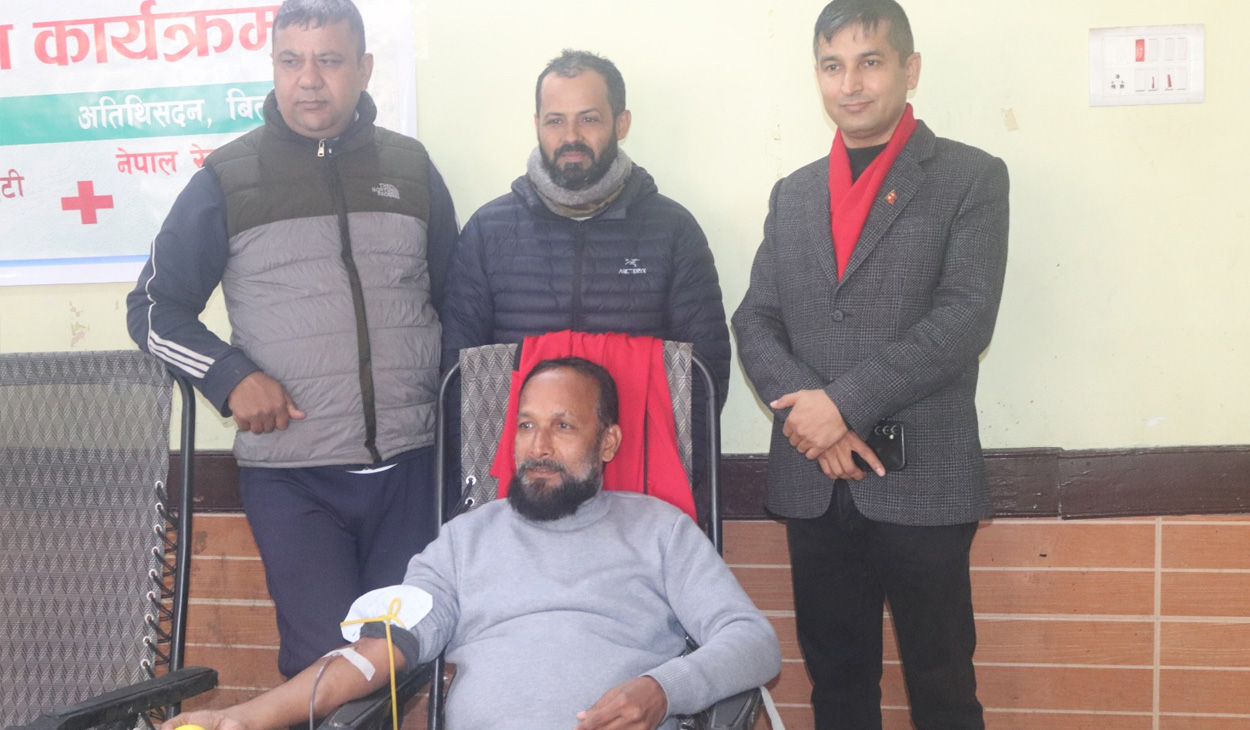 पत्रकार विमली चारदशकदेखि जीवन बचाउने यात्रामा, १२० औँ पटक गरे रक्तदान