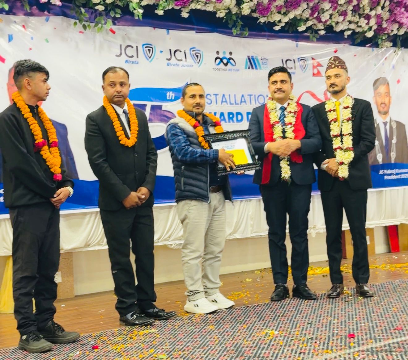 वीरता जेसीजको पदहस्तान्तरण सम्पन्न, प्रदेशखबरकर्मी भण्डारीलाई उत्कृष्ट पत्रकारिता पुरस्कार