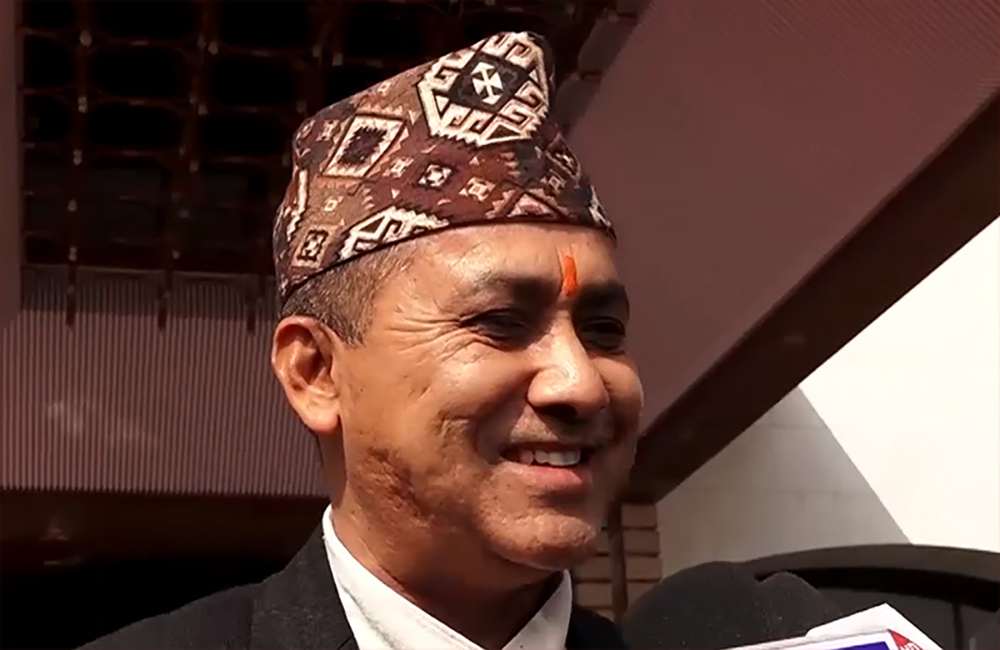 लामिछानेसँगको कुरालाई गाँसेर आवेग प्रकट भयो, गृहमन्त्रीले राजीनामा दिनुपर्ने अवस्था छैन : महामन्त्री शर्मा