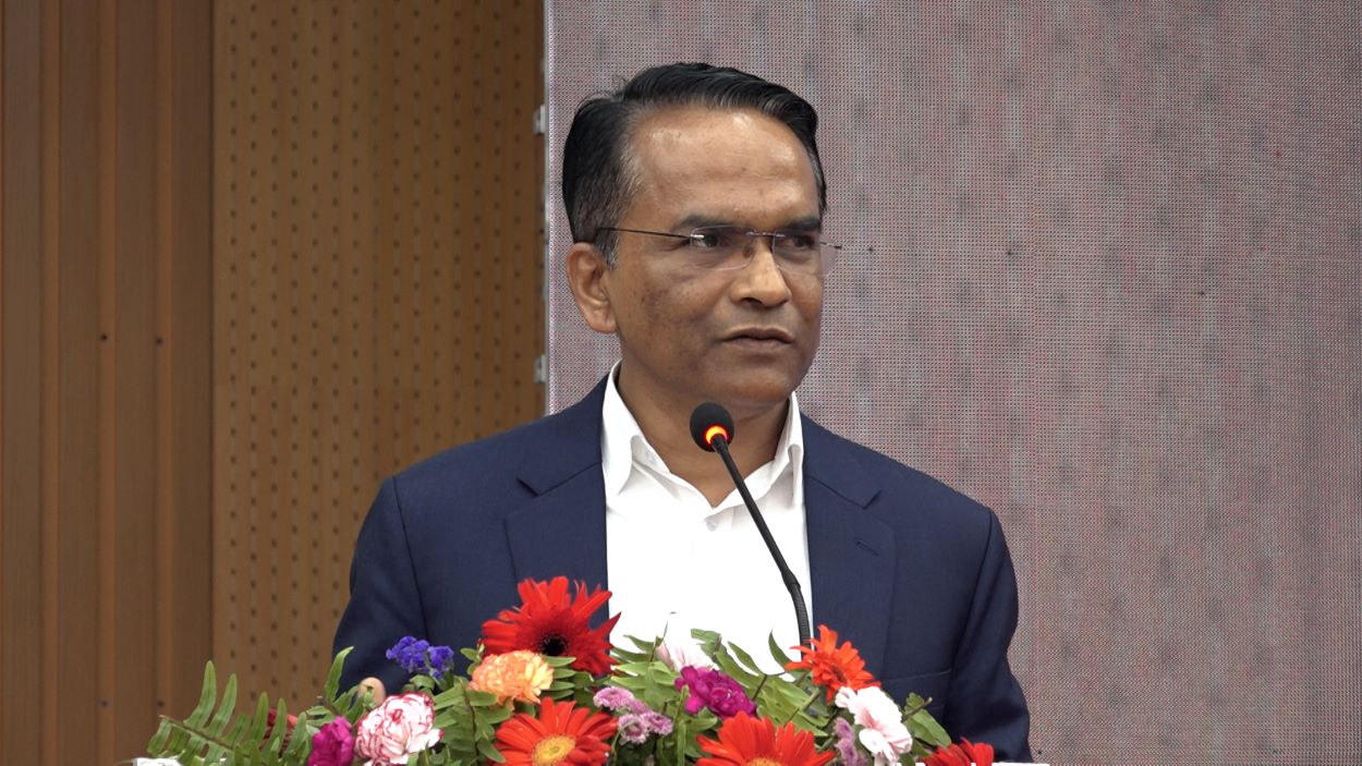 अर्थतन्त्र लयमा फर्किएको छ : गर्भनर पौडेल