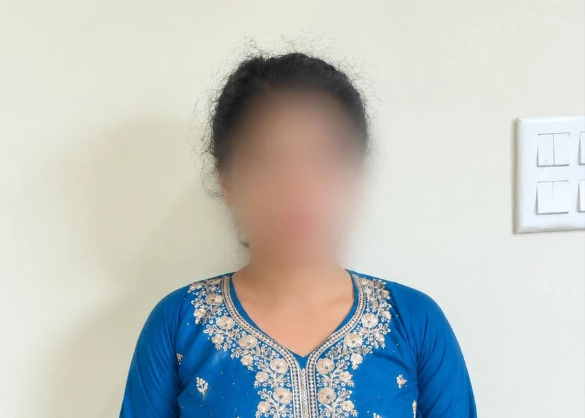 सार्वजनिक स्थानमा हातहतियार देखाउँदै नृत्य गर्ने महिला पक्राउ