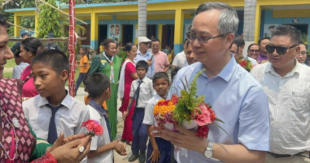 झापामा चिनियाँ राजदूतः कृषि तथा साना उद्योग अवलोकनमा व्यस्त