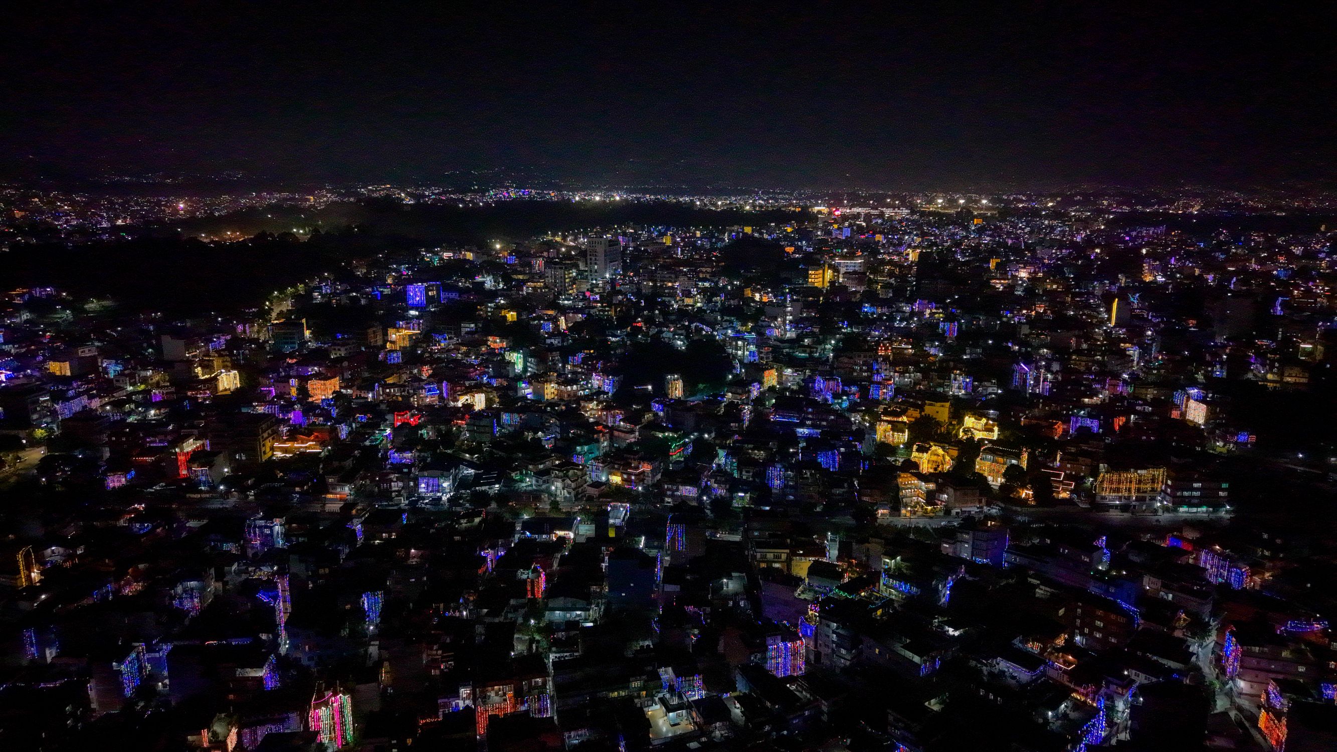 तिहारमा झिलिमिली काठमाडौं (तस्बिरहरू)