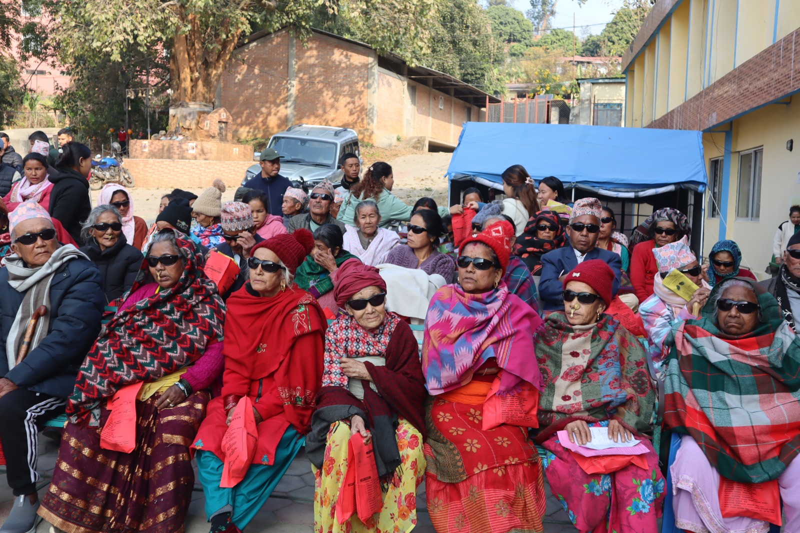 दृष्टि फर्किंदा नाच गान सँगै खुशियाली