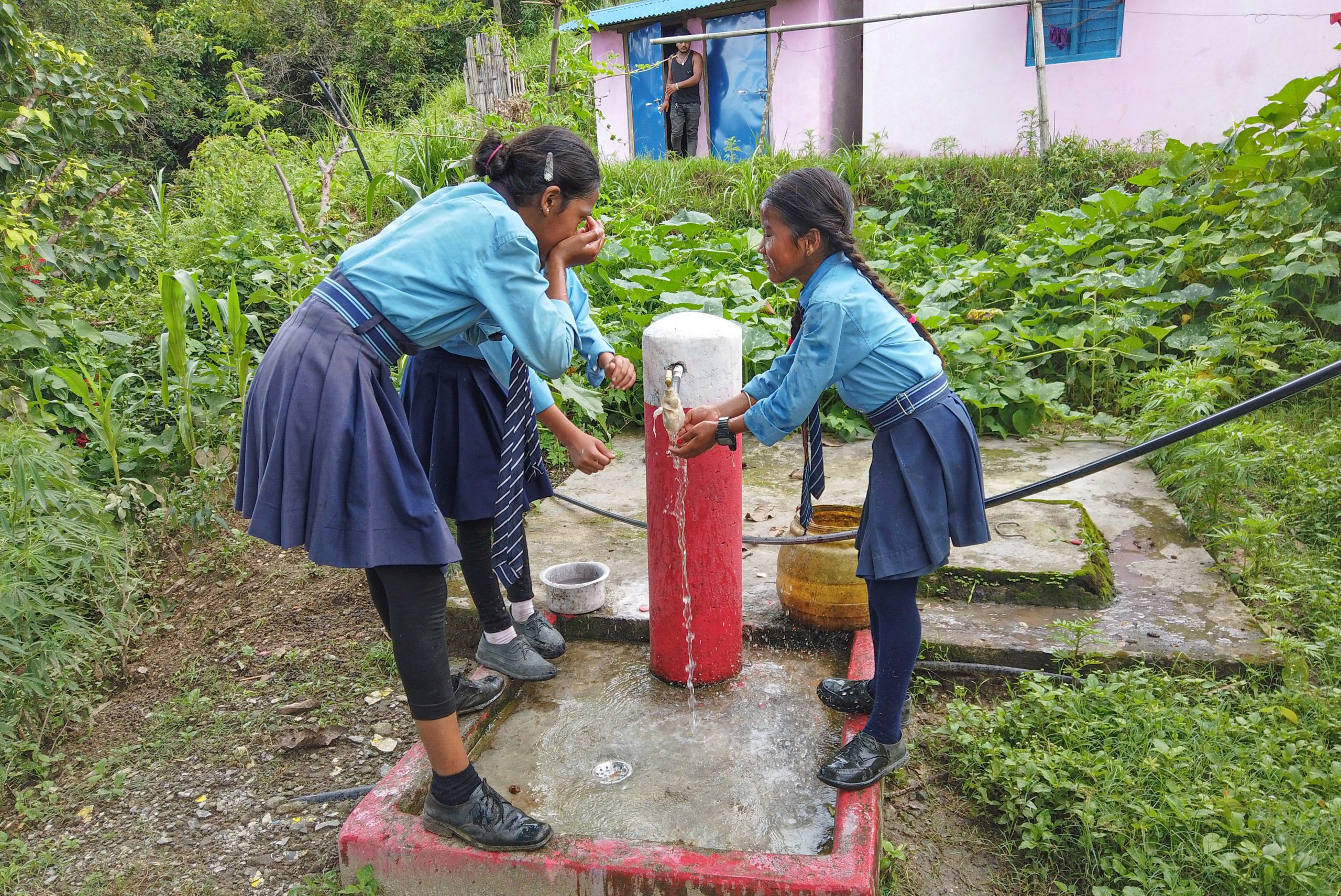 सङ्खुवासभाको सभापोखरीका चारसय घरमा खानेपानीको पहुँच