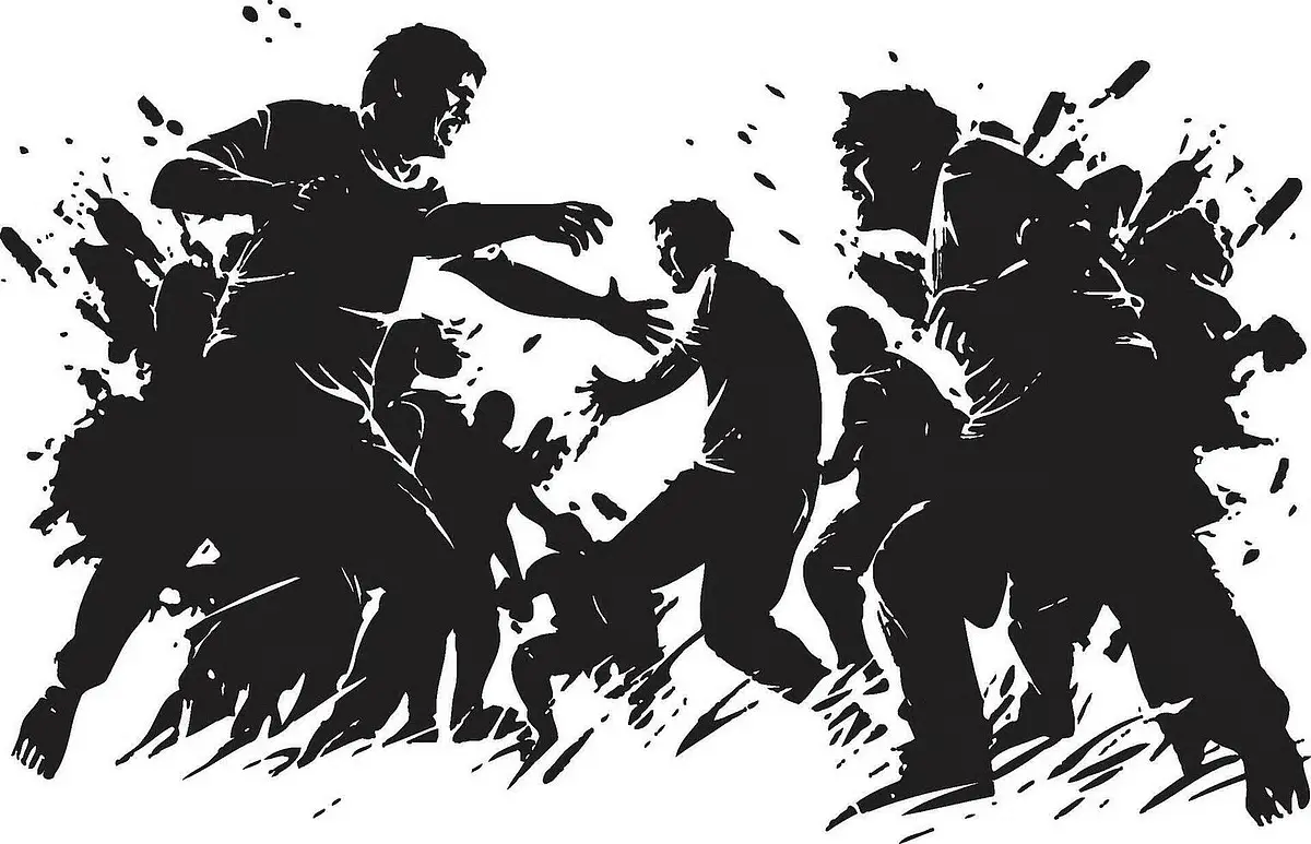 बिर्तामोडमा ग्याङ फाइट : मोटरसाइकलमा तोडफोड