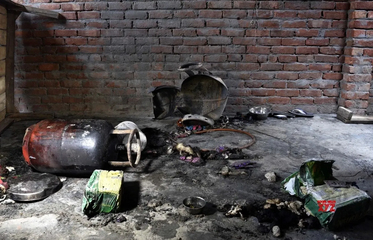 ग्यास लिक भएर आगलागी हुँदा २४ वर्षीय दाजु र १८ वर्षीया बहिनीको  मृत्यु