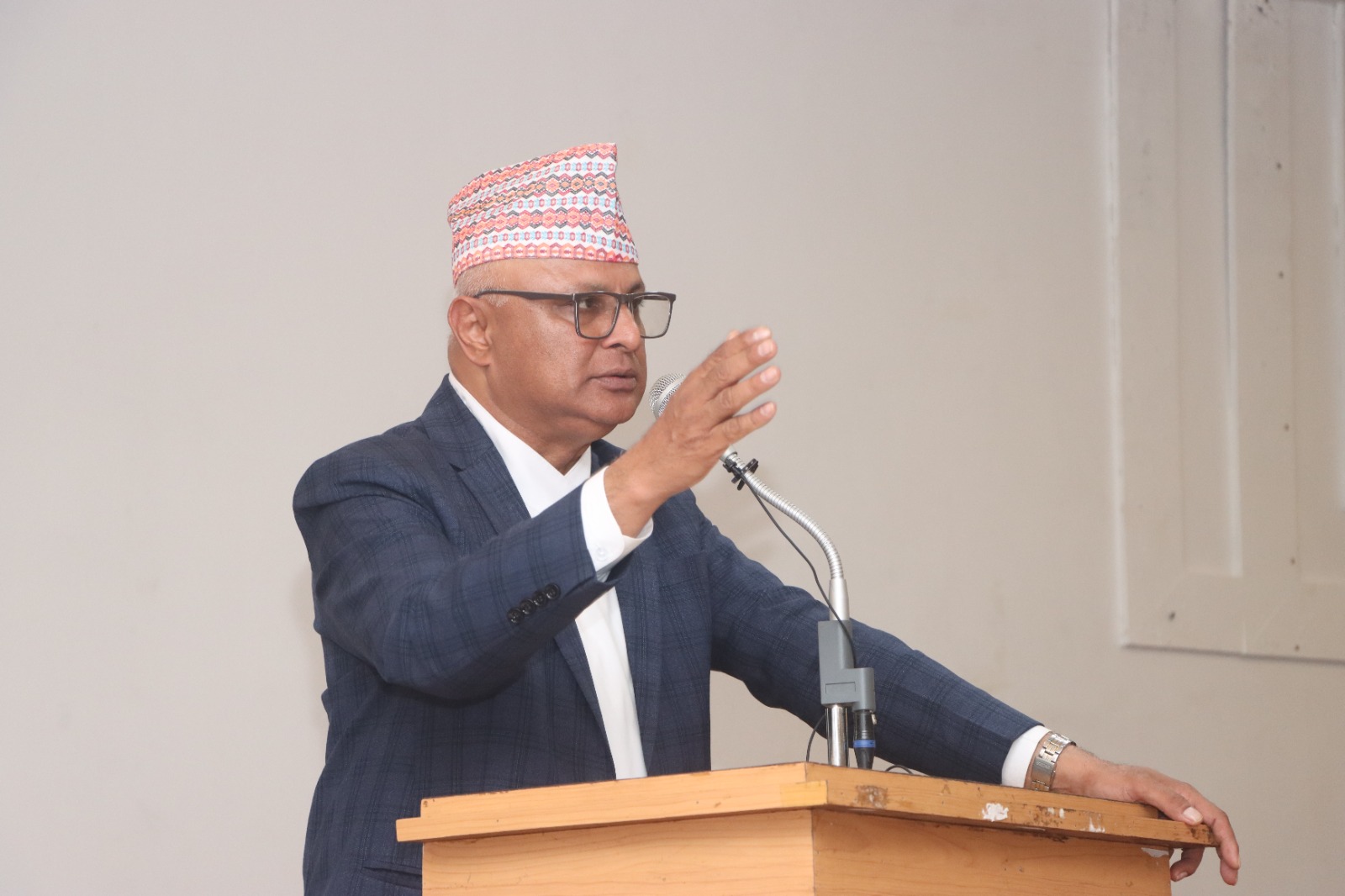 जेठमा बनाउने असारमा भत्किने होइन, समयमै काम गर्ने र समयमै सिद्ध्याउने संस्कृति अपनाउनुपर्छ -  मुख्यमन्त्री कार्की