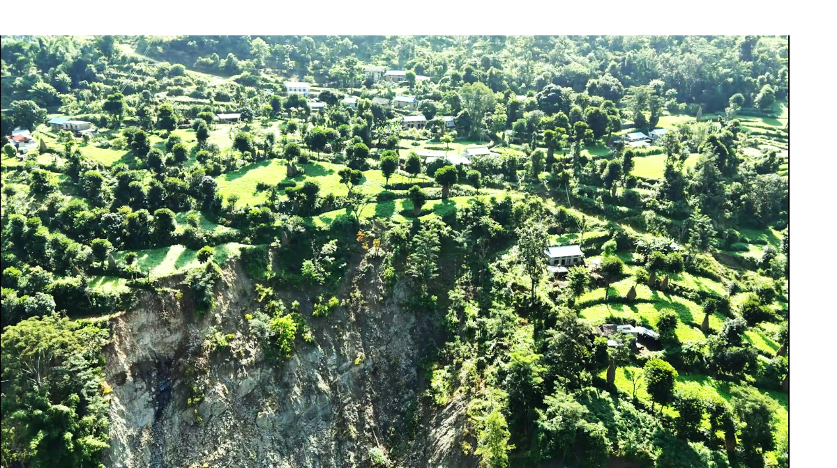 सुनापतिका ७७ परिवार पहिरोको जोखिममा
