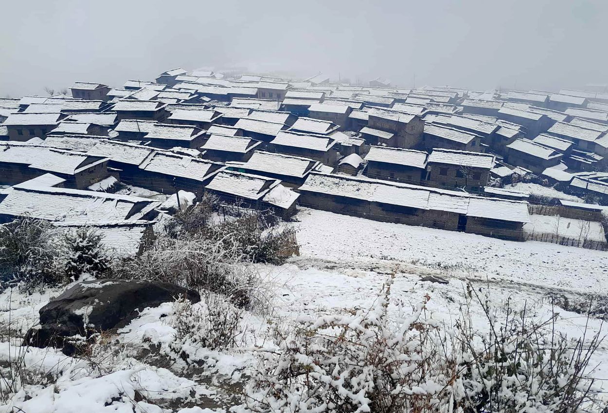 हिउँ पर्‍यो फुरुरु हिमाली भेगैमा…(फोटोफिचर)