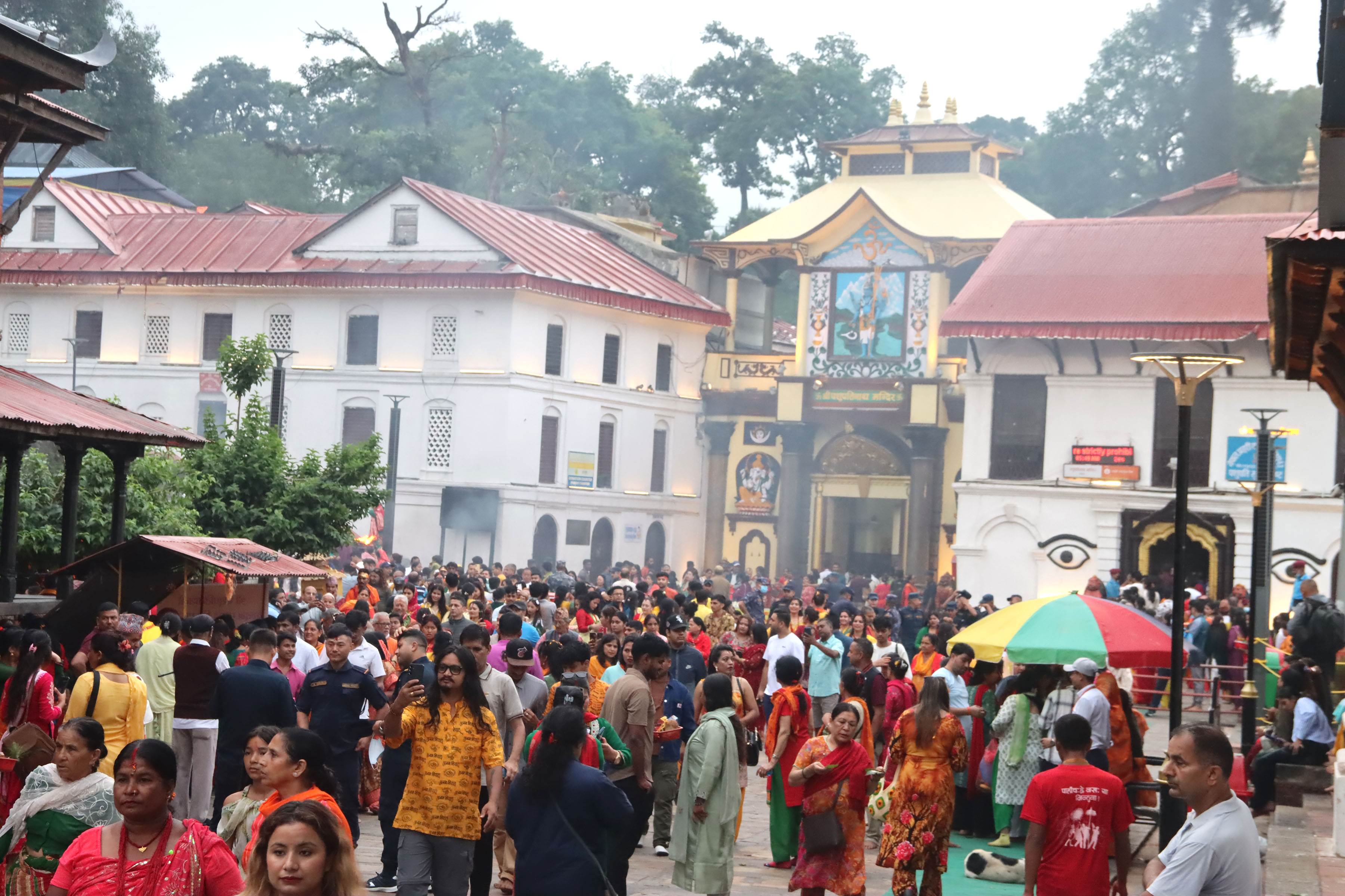 साउनको अन्तिम सोमबार, देशभरका शिवालयहरुमा भक्तजनको भीड