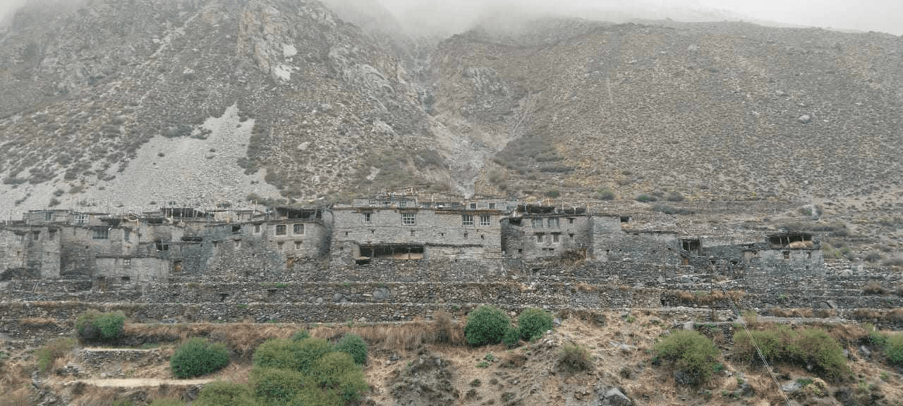 सुक्खा पहिरोले क्षति पुर्‍याएपछि तिलगाउँका १८ घरपरिवार सुरक्षित स्थानमा सारिए