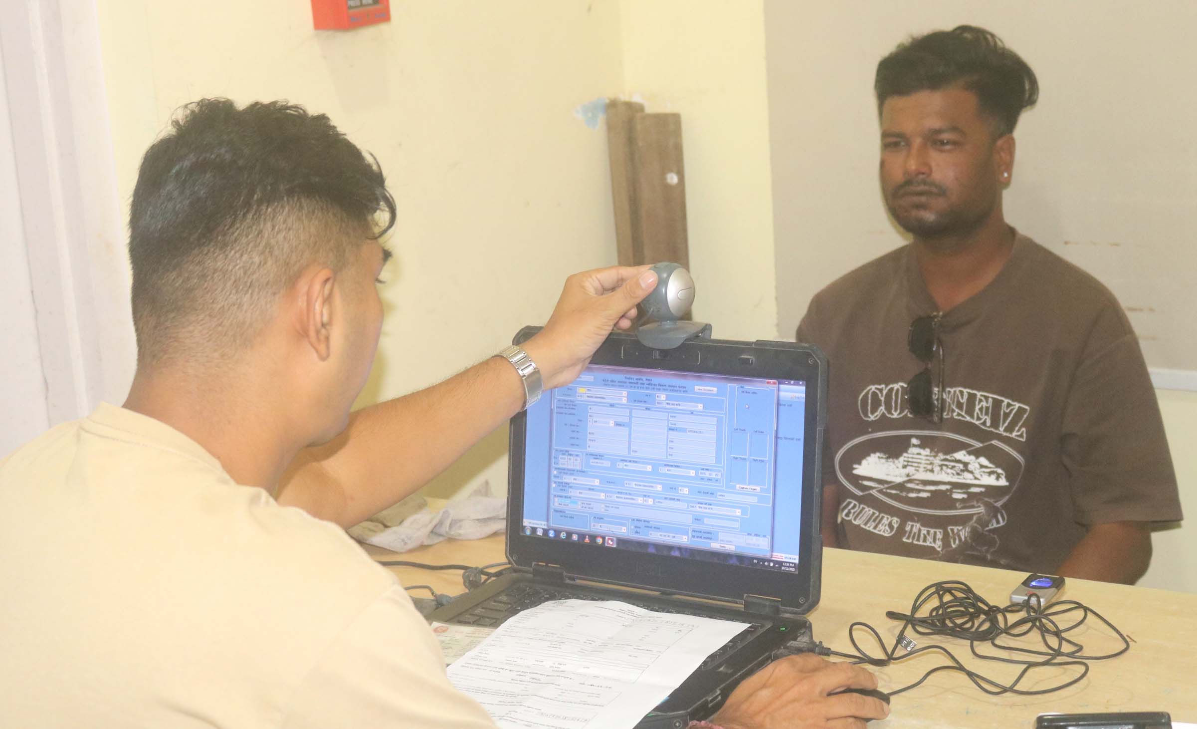 मतदाता नामावलीमा नाम दर्ता गराउन युवामा उत्साह