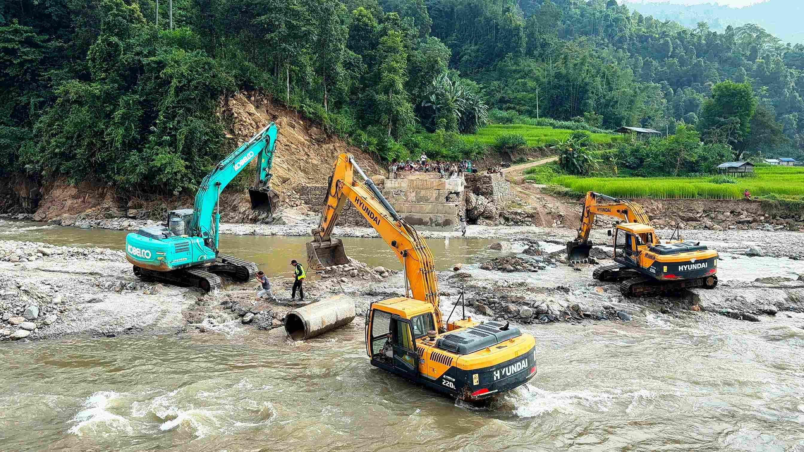 मेची राजमार्गको विकल्पमा जोगमाई खोलामा ‘डाइभर्सन’ निर्माण तीव्र