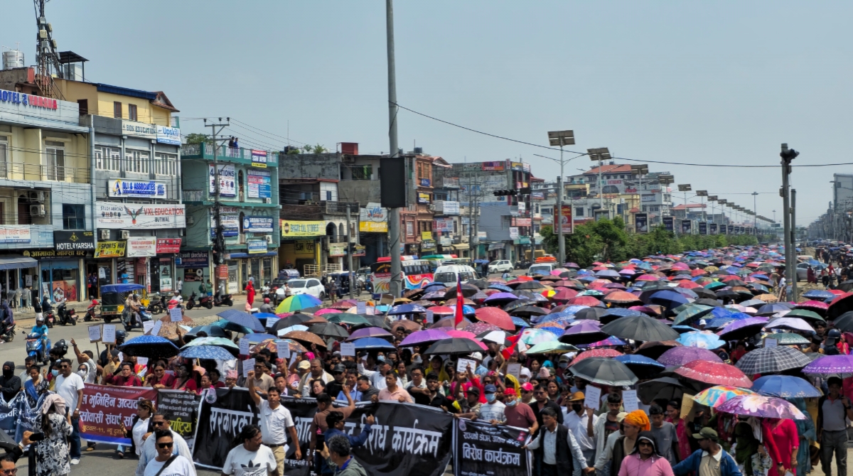 ‘डोजर आतंक’ विरुद्ध बुटवलमा हजारौँको प्रदर्शन, ‘मत फिर्ता गर’ भन्दै सरकारविरुद्ध नाराबाजी