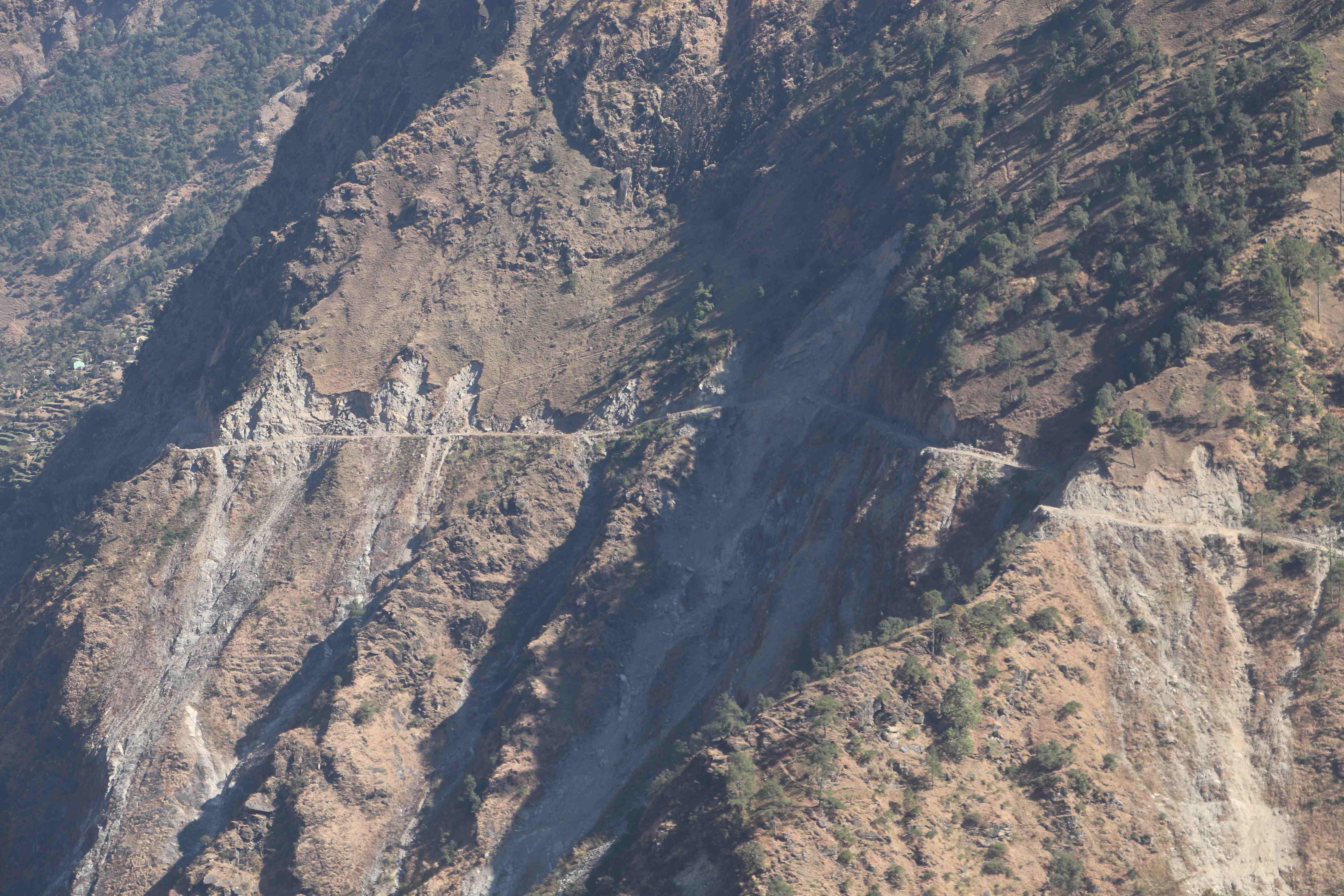 दार्चुला–टिङ्कर सडक निर्माणः सेनाले दुईतिरबाट काम थाल्यो