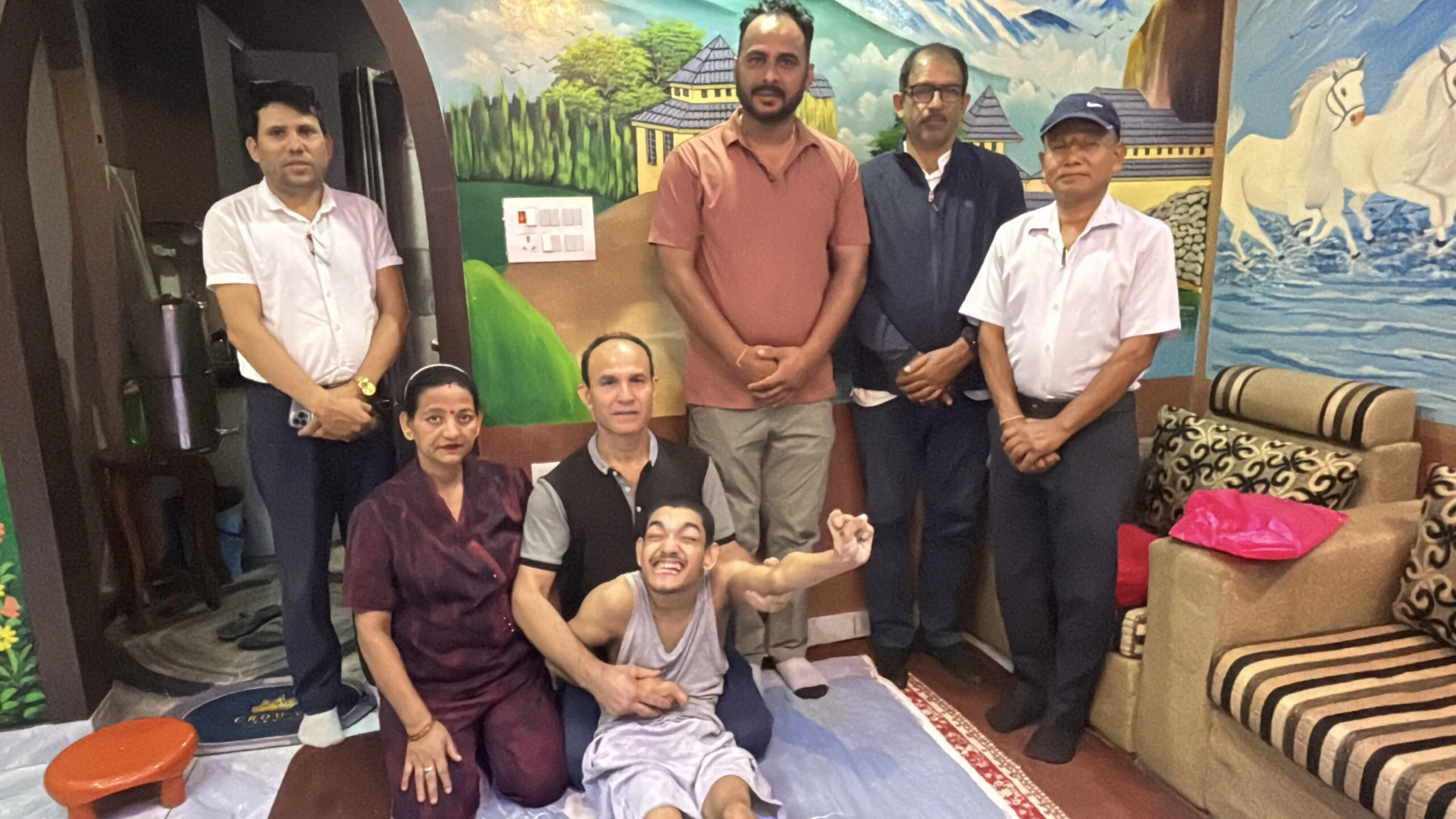 अशक्त नागरिकलाई घरमै पुगेर नागरिकता, बिर्तामोड–५ मा चौथोपटक सेवा