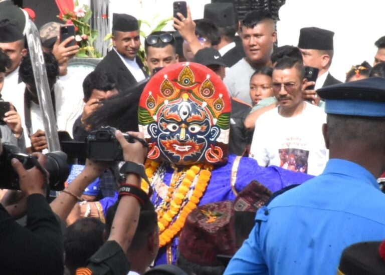 इन्द्रजात्राका लागि सिङ्गारिँदै वसन्तपुर