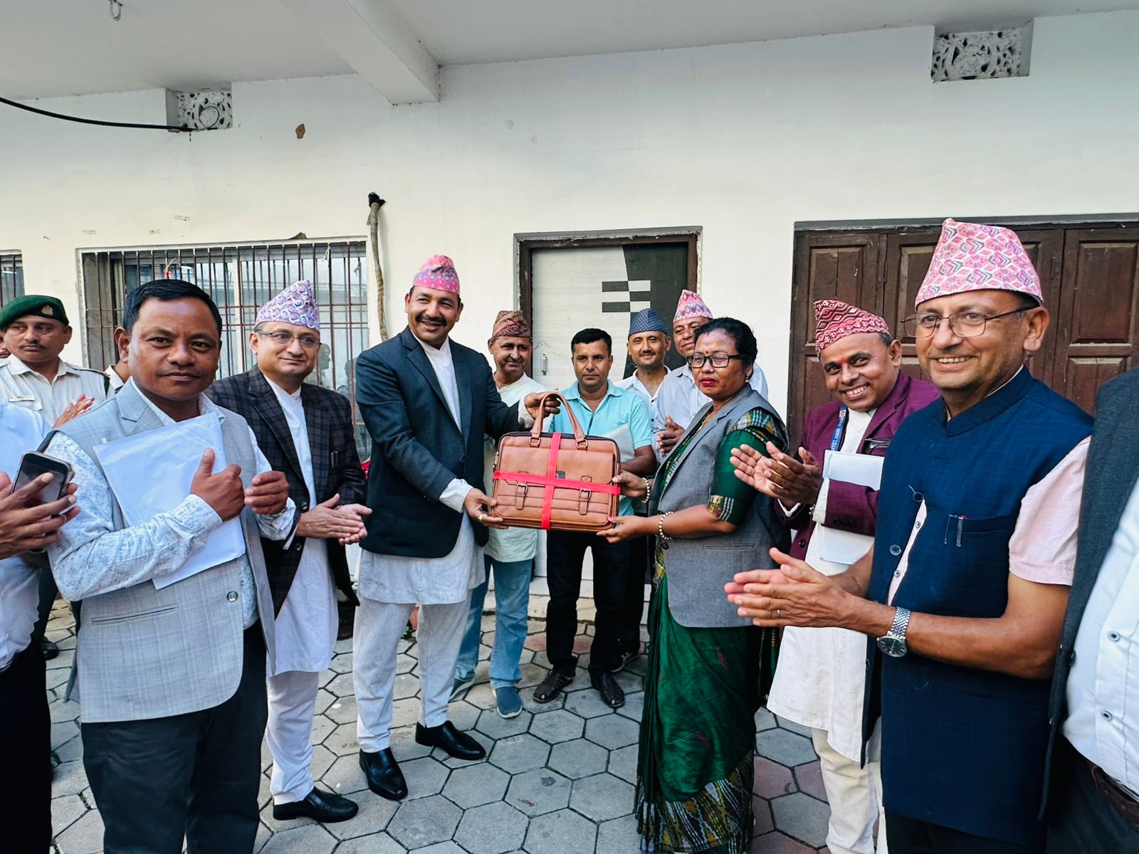 इटहरी उपमहानगरपालिकाले सार्वजनिक गर्यो  २ अर्ब ५५ करोडको बजेट