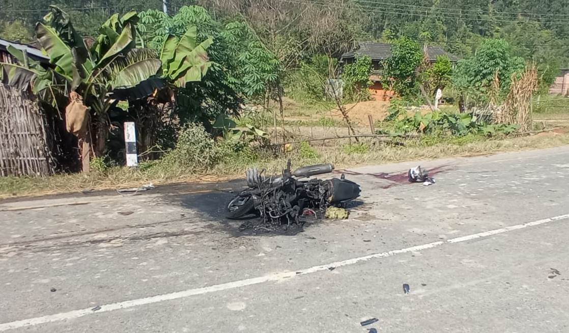 सिन्धुलीमा सवारी दुर्घटना हुदाँ दुईजनाको मृत्यु, चारजना घाइते