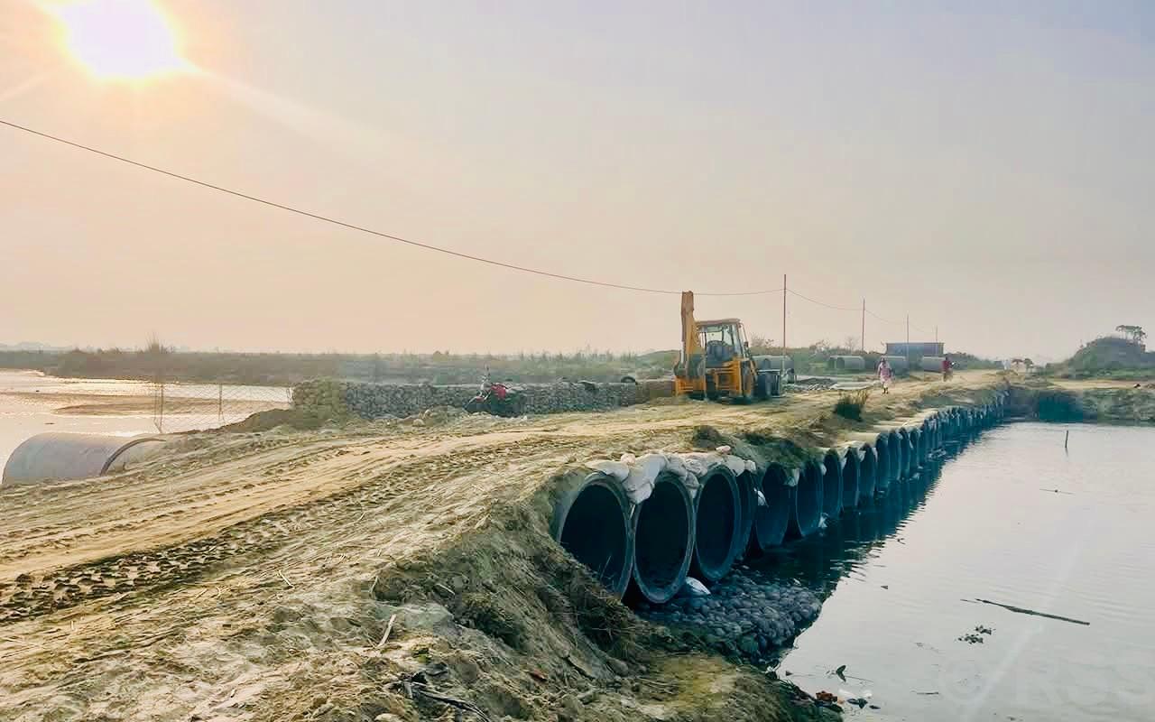 कमला नदीमा अस्थायी ‘डाइभर्सन’