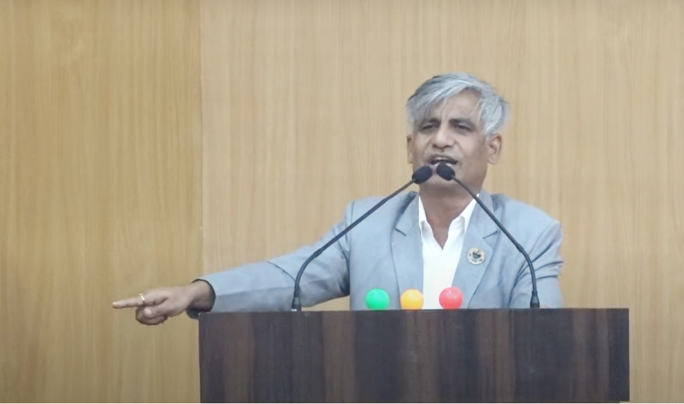 गृह मन्त्रालयको हस्तक्षेपप्रति केदार कार्कीको असन्तुष्टि, सरकार भन्छ, 'नीतिगत व्यवस्था'
