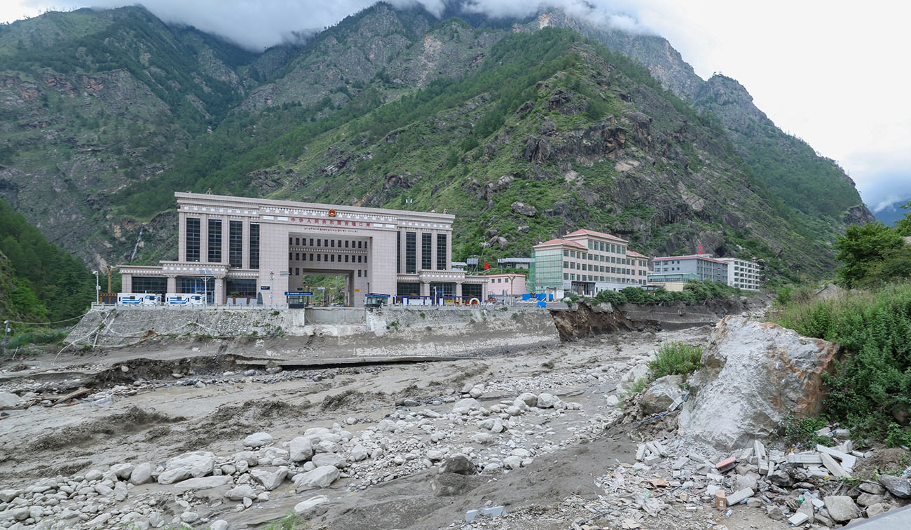रसुवागढीको बाढीमा असई सहित नौ जनाको शव भेटियो, १९ जना अझै बेपत्ता