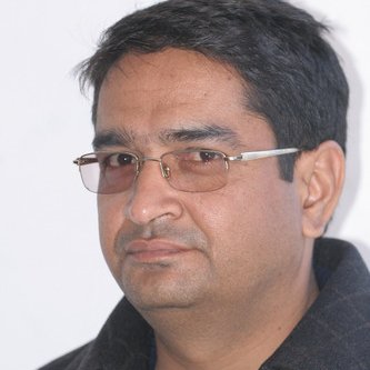 पत्रकार खेम भण्डारीलाई एक महिना कैद र एक लाख क्षतिपूर्तिको सजाय