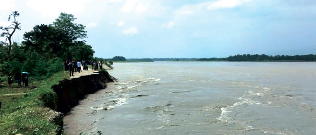सप्तकोसी कटानको संकट : हजारौँ घर उच्च जोखिममा, तत्काल समाधानको माग