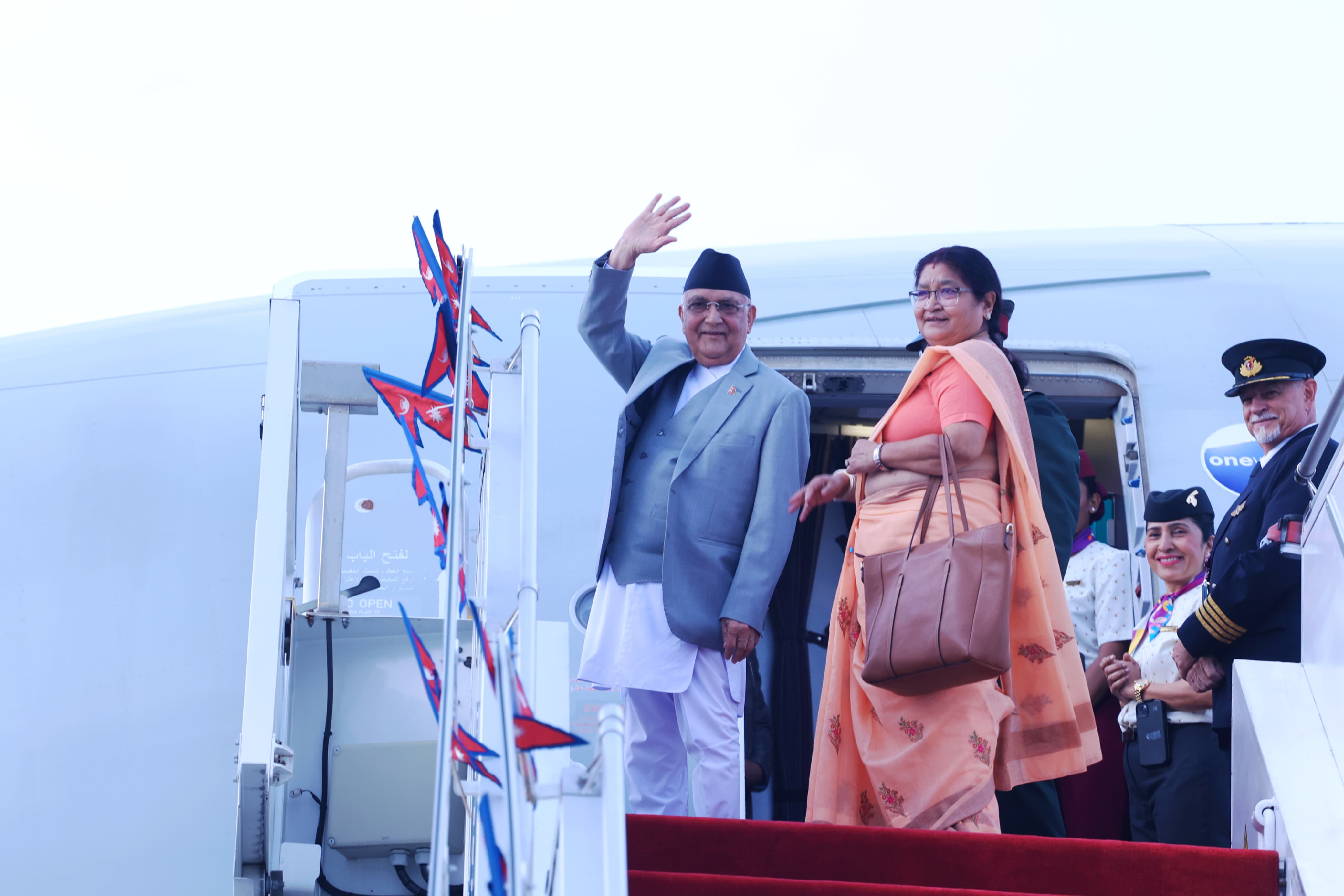 प्रधानमन्त्री ओली स्पेन प्रस्थान (तस्बिरहरू)