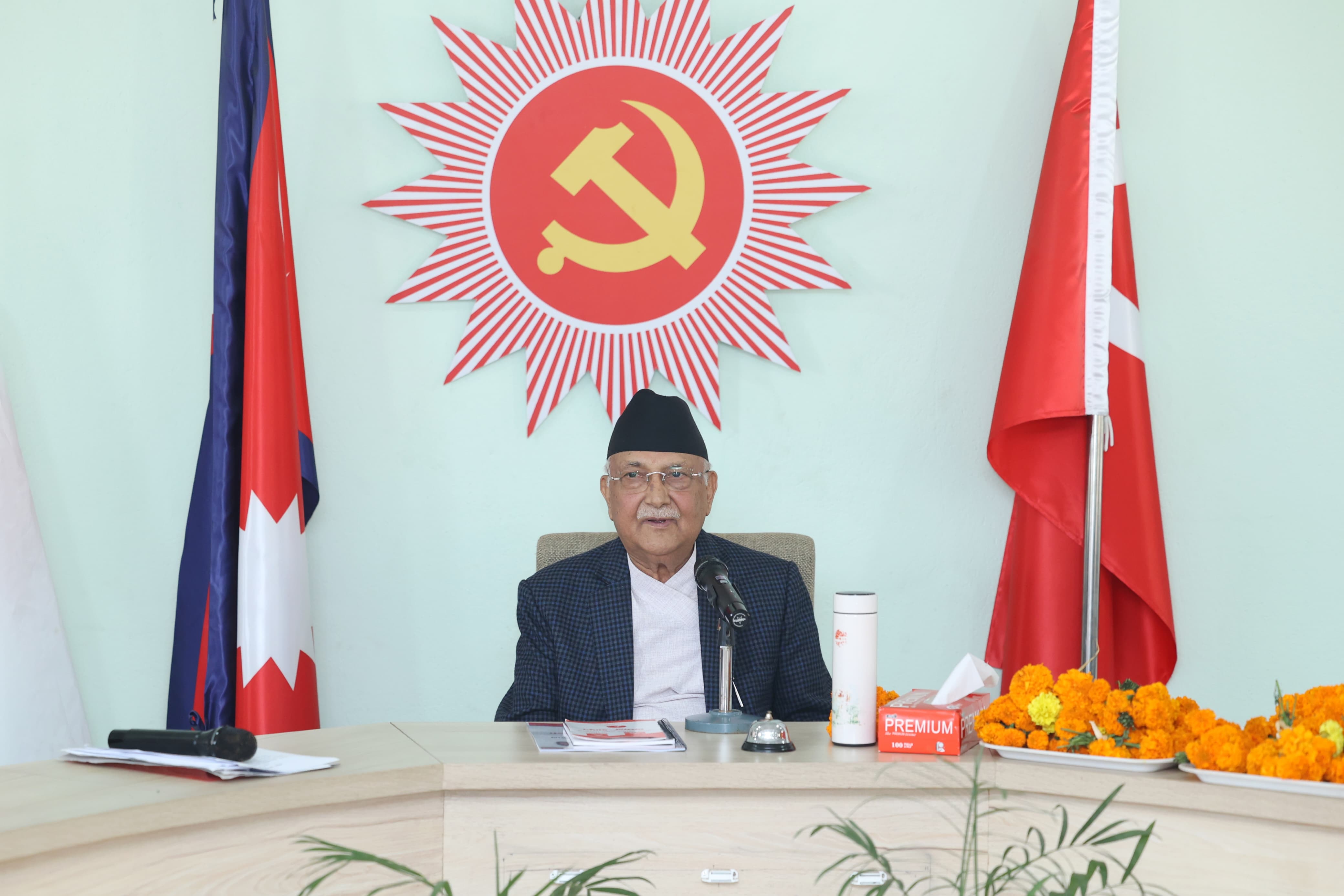 प्रतिष्ठान र संस्थाहरु ठगी खाने भाँडो हुनु हुँदैन : अध्यक्ष ओली