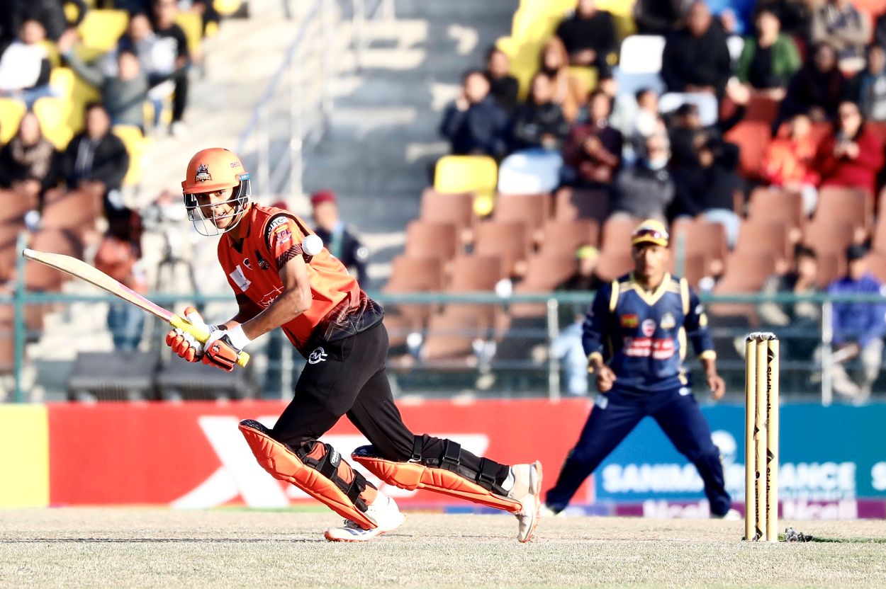 एनपीएल : चितवनले दिएको को १७५ रनको लक्ष्य पछ्याउँदै विराटनगर