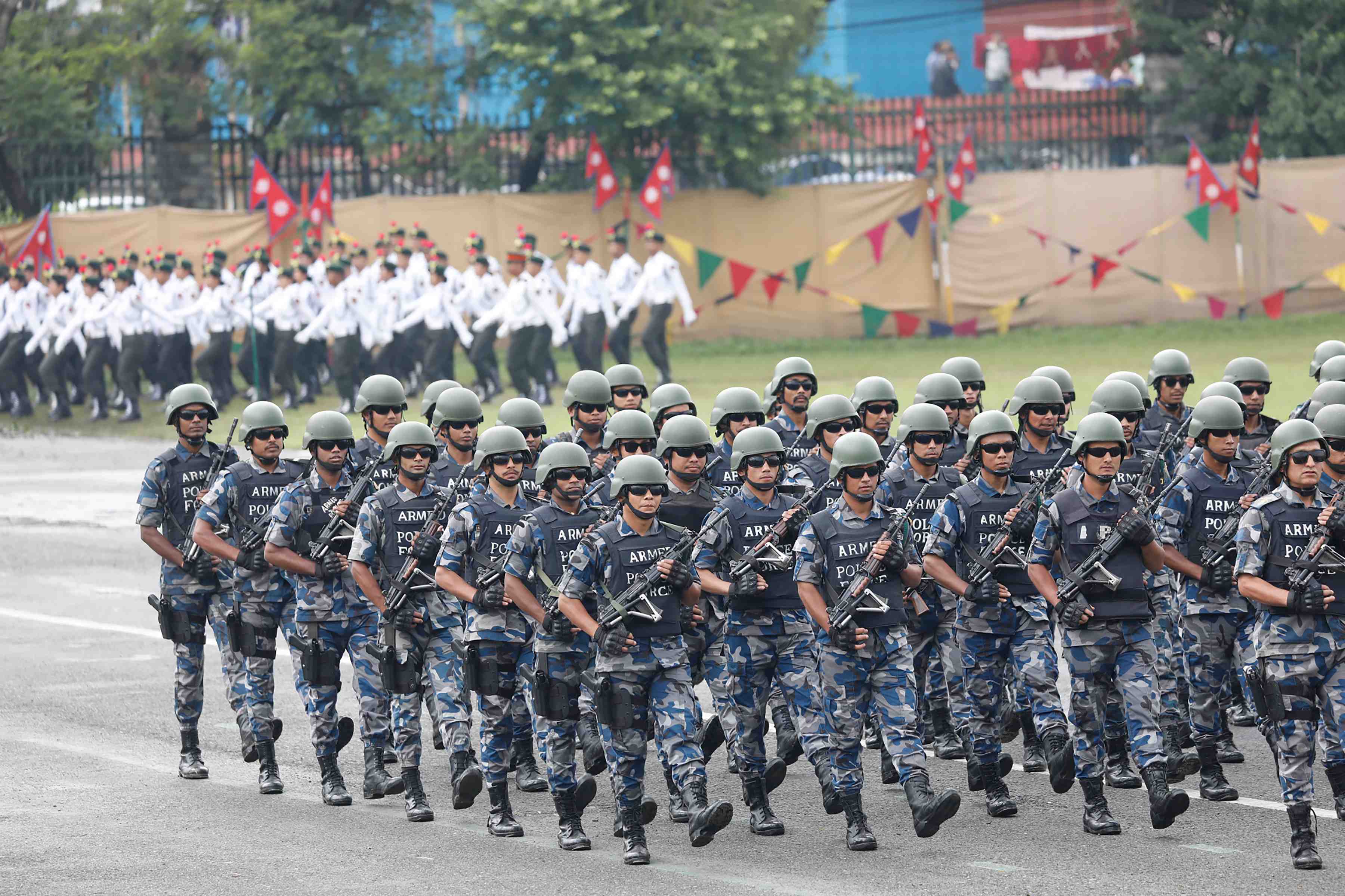 टुँडिखेलमा गणतन्त्र दिवसको रौनक: सेनाको कौशलदेखि सांस्कृतिक झाँकीसम्मको भव्यता (तस्बिर)