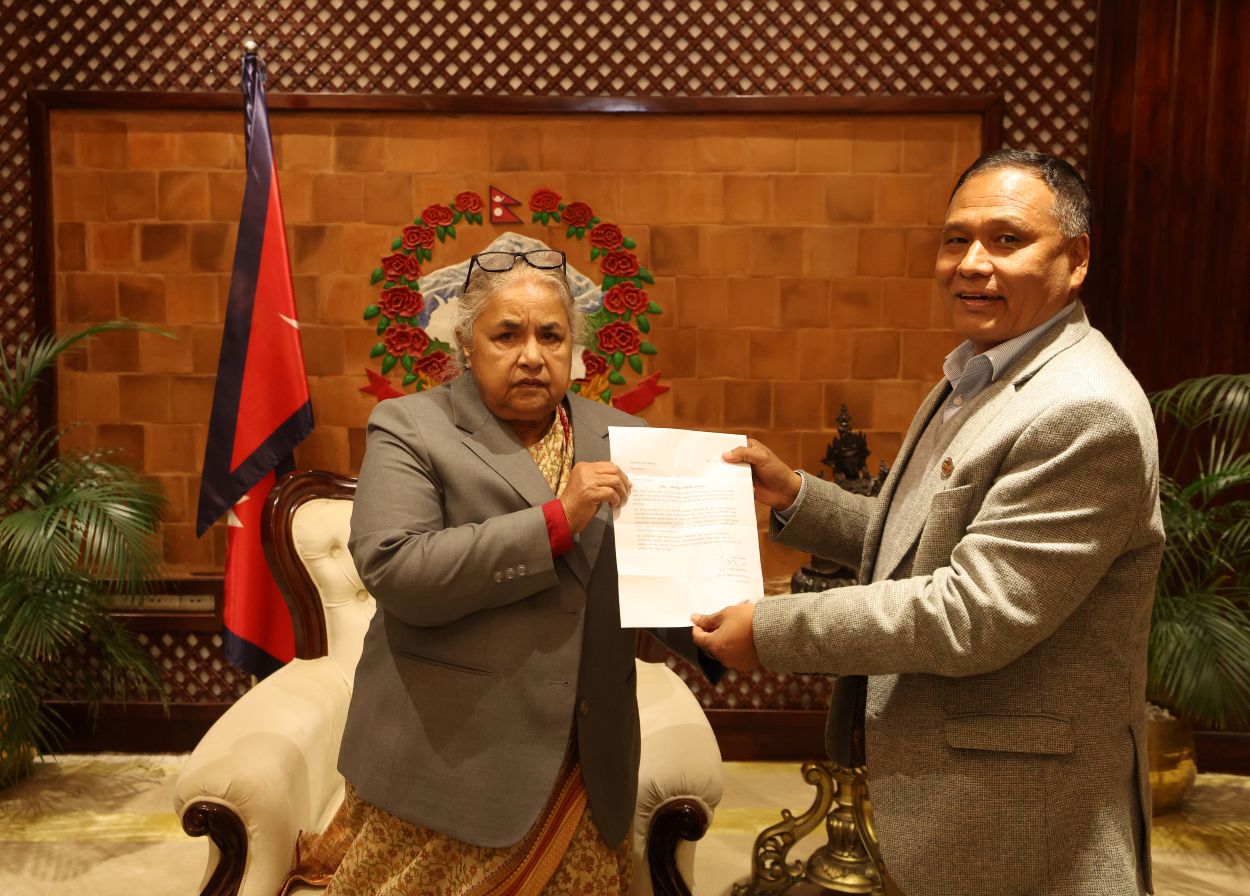 ऊर्जामन्त्री कुलमान घिसिङले दिए पदबाट राजीनामा