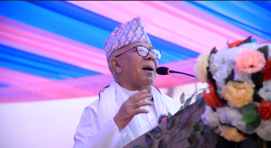 मधेसमा माधव नेपालः भन्छन्, ‘नबिराउनु, नडराउनु’