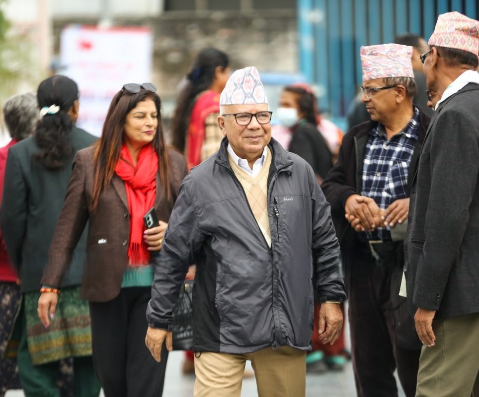 भ्रष्टाचार अभियुक्त भएका कारण खोसियो माधव नेपालको सरकारी सुरक्षा