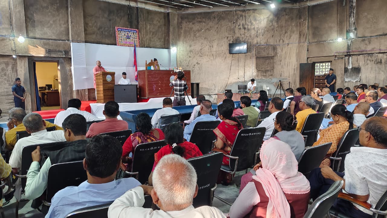 आगोले खन्डहर भएको भवनमै मधेश प्रदेश सभा बैठक सञ्चालन