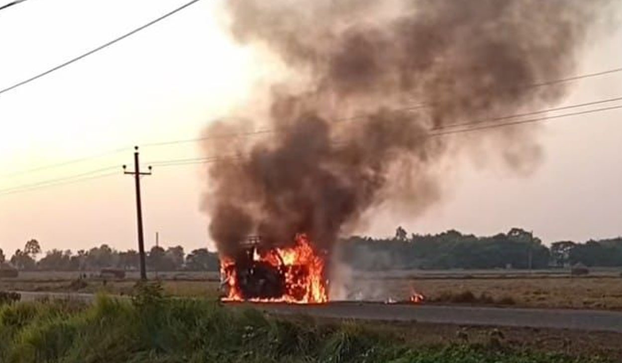 गुडिरहेको म्याजिक भेनमा आगलागी
